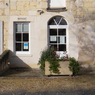 Bibliothèque - marmites aux histoires